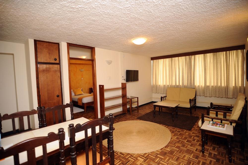 Kenya Comfort Suites Nairobi Extérieur photo