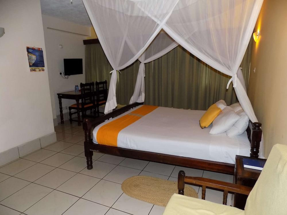 Kenya Comfort Suites Nairobi Extérieur photo