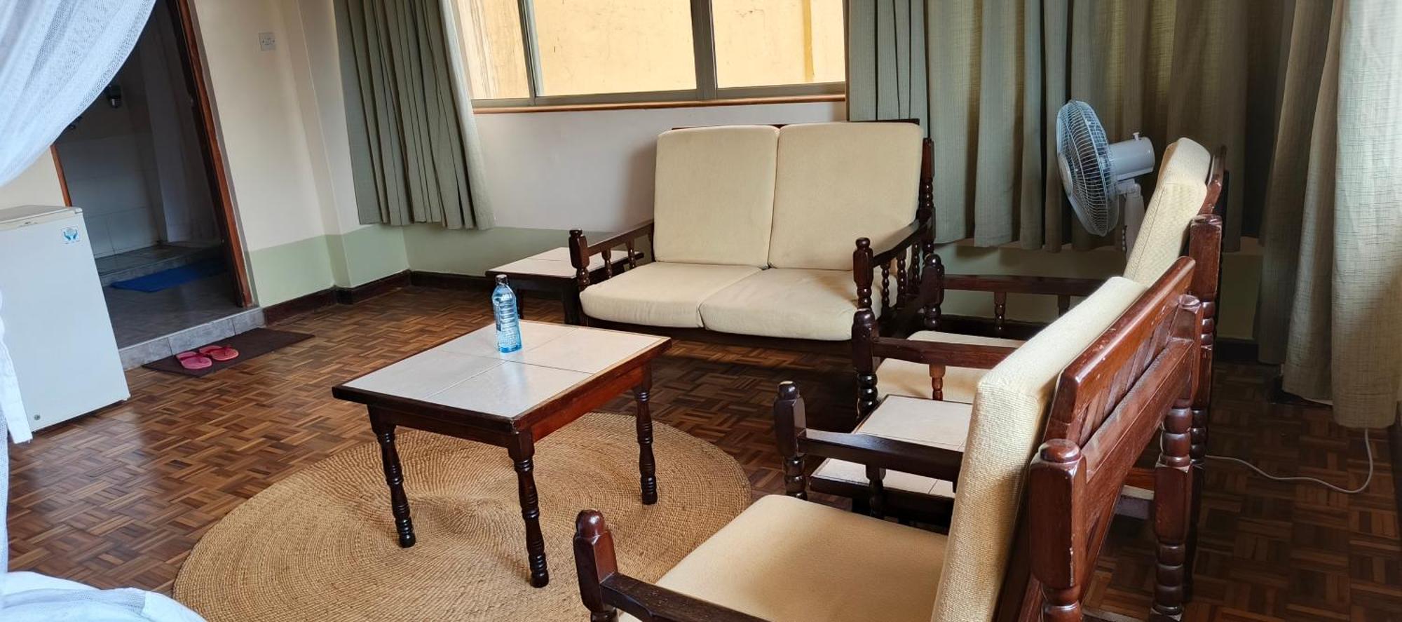 Kenya Comfort Suites Nairobi Extérieur photo